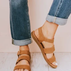 River Strap Sandals Tan