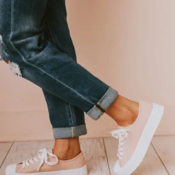 Fortune Dynamic Shoes Finlo Lace Up Sneakers Pink