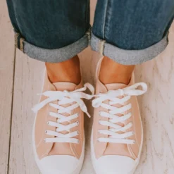 Fortune Dynamic Shoes Finlo Lace Up Sneakers Pink