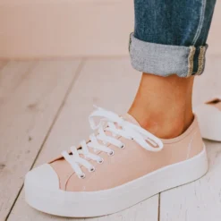 Fortune Dynamic Shoes Finlo Lace Up Sneakers Pink