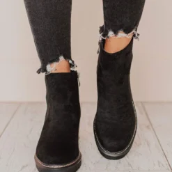 Lucy Avenue Wylde Bootie Black