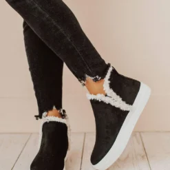 Booties Wilford Sherpa Sneakers Black Shoes
