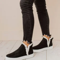 Booties Wilford Sherpa Sneakers Black Shoes