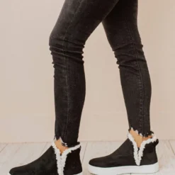 Booties Wilford Sherpa Sneakers Black Shoes
