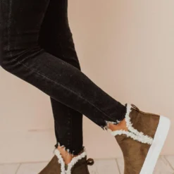 Booties Shoes Wilford Sherpa Sneakers Olive