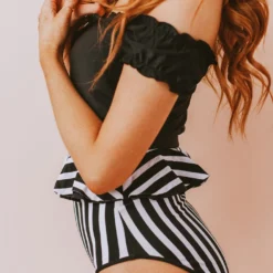 Lucy Avenue Destin Off The Shoulder Top Black Swim 34 Lucy Avenue Destin Off The Shoulder Top Black Swim