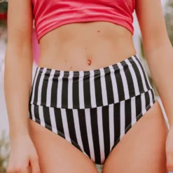 Lucy Avenue Sandy Bottom Black & White Stripes