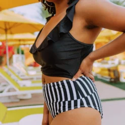 Lucy Avenue Sandy Bottom Black & White Stripes