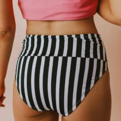 Lucy Avenue Sandy Bottom Black & White Stripes