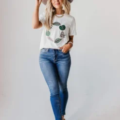Vendor-unknown Tops EXCLUSIVE! Julia Embroidered Leaf Circle Tee
