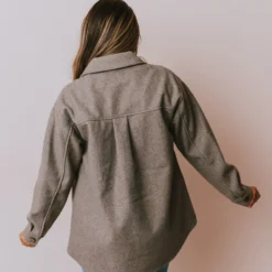 Lucy Avenue Charlotte Fleece Shacket Coco Brown Tops