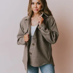 Lucy Avenue Charlotte Fleece Shacket Coco Brown Tops