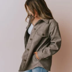 Lucy Avenue Charlotte Fleece Shacket Coco Brown Tops