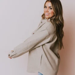 Lucy Avenue Tops Charlotte Fleece Shacket Oatmeal