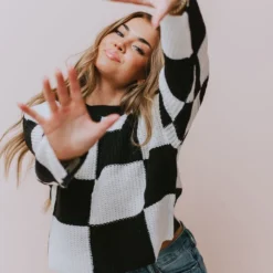 Lucy Avenue Tops Eleanor Checkered Print Sweater Black/White