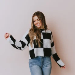 Lucy Avenue Tops Eleanor Checkered Print Sweater Black/White