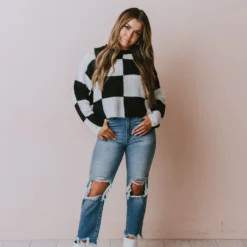 Lucy Avenue Tops Eleanor Checkered Print Sweater Black/White