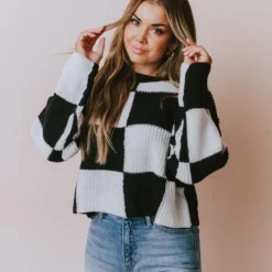 Lucy Avenue Tops Eleanor Checkered Print Sweater Black/White