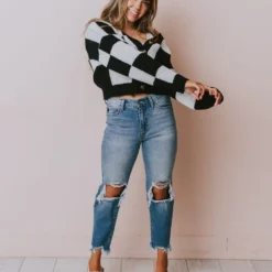 Lucy Avenue Gianna Knit Pullover Black/White