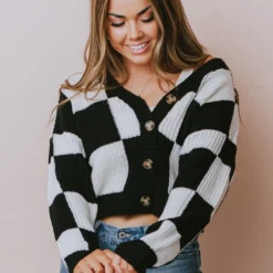 Lucy Avenue Gianna Knit Pullover Black/White